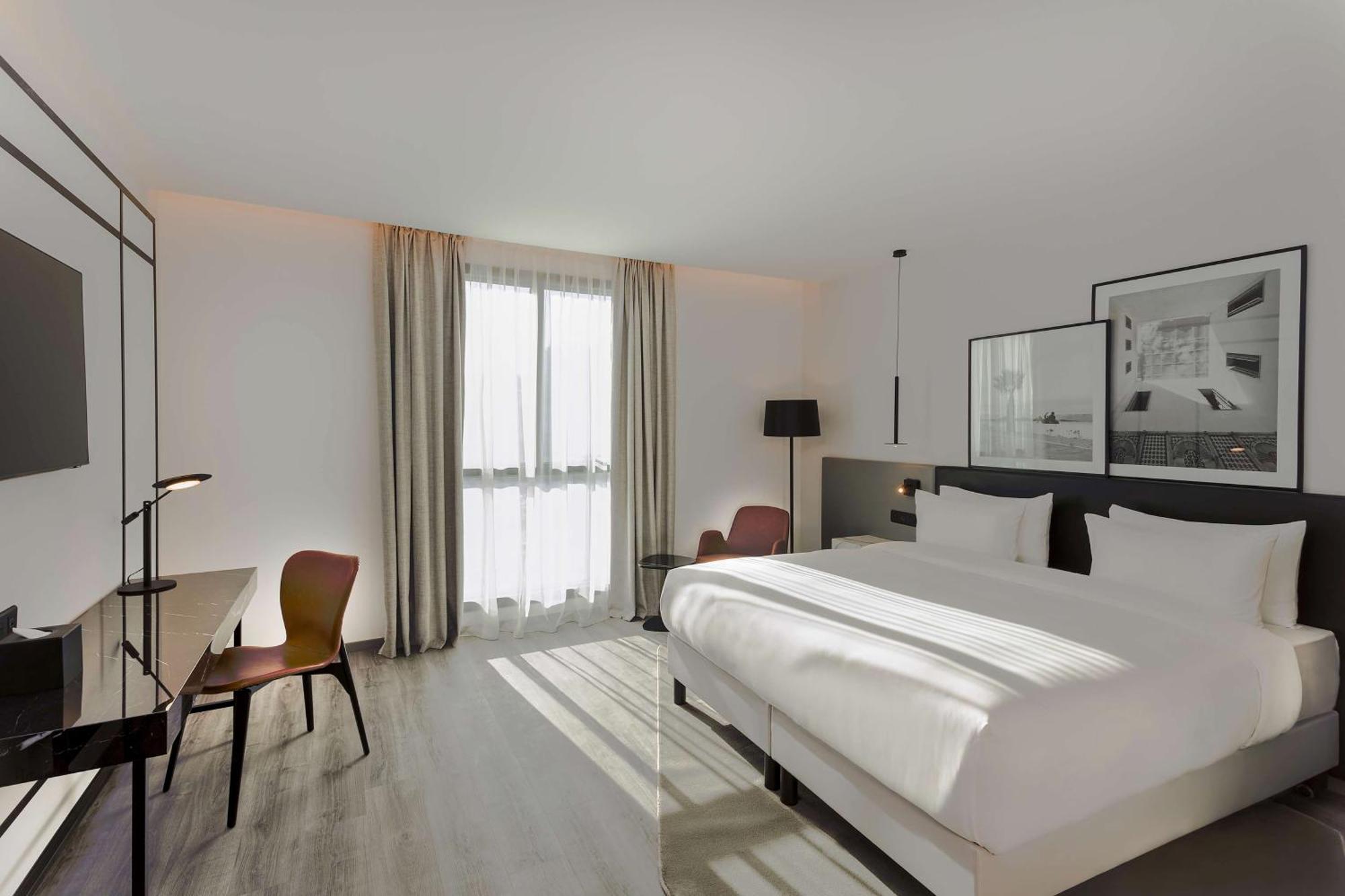 Radisson Hotel Tunis, City Center Exteriör bild